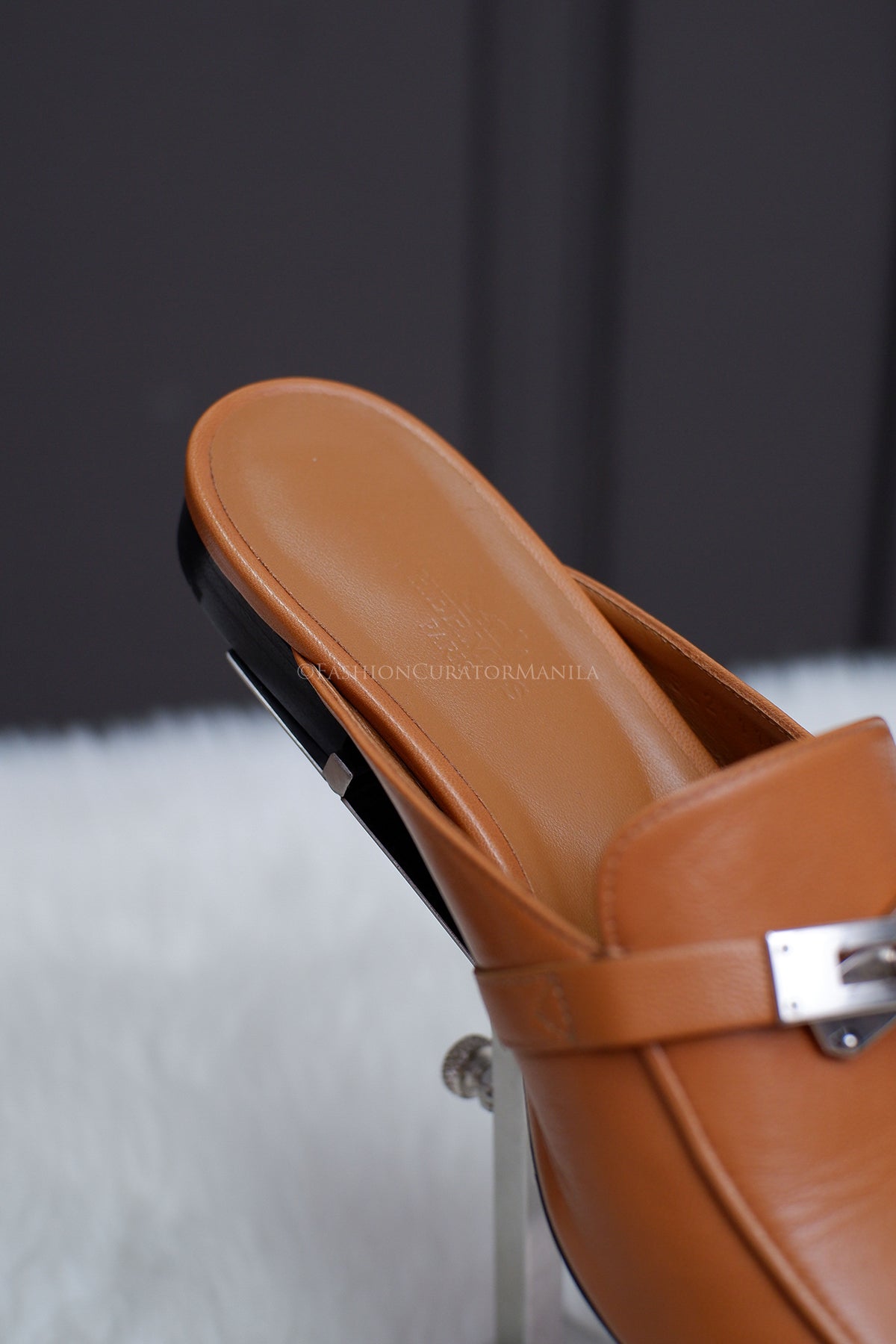 BRAND NEW HERMES OZ MULE TAN