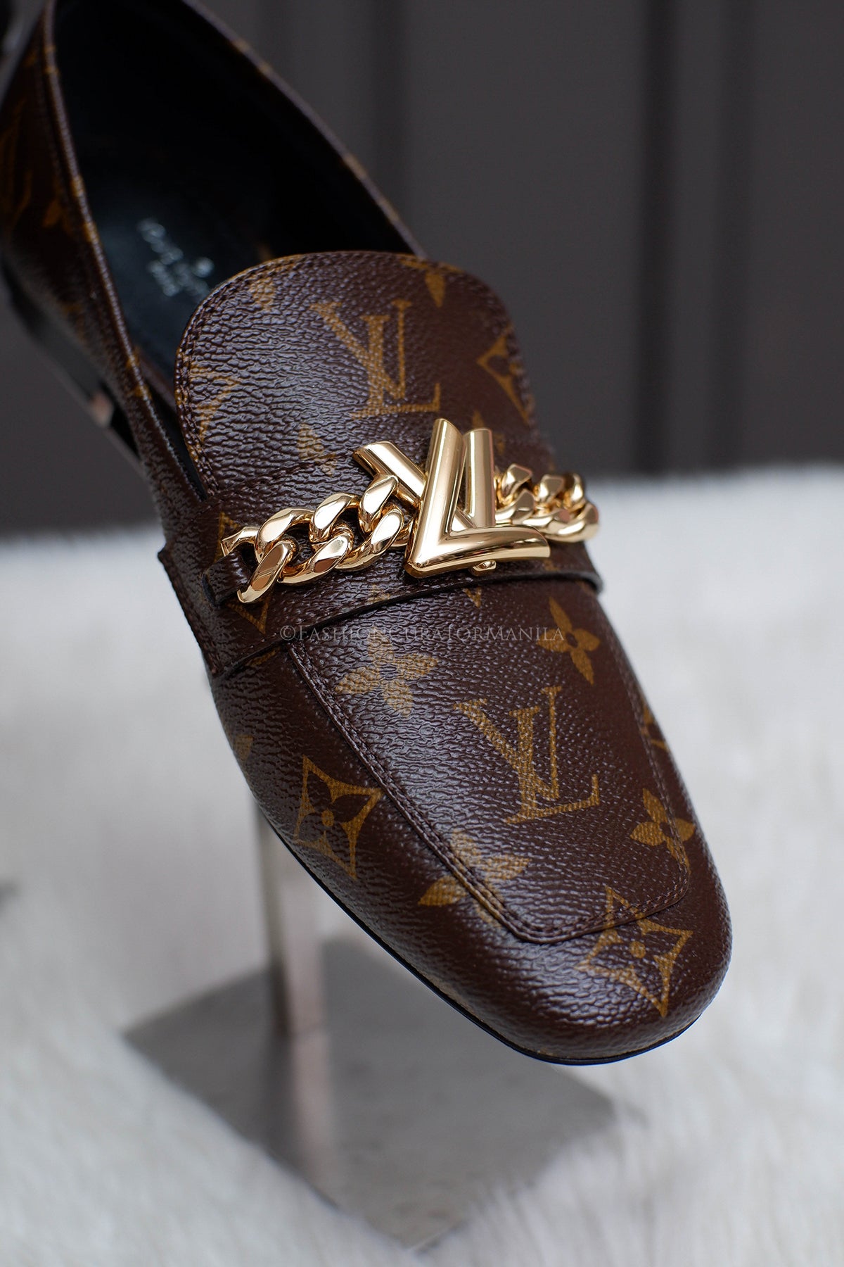 BRAND NEW LOUIS VUITTON LOAFERS MONOGRAM