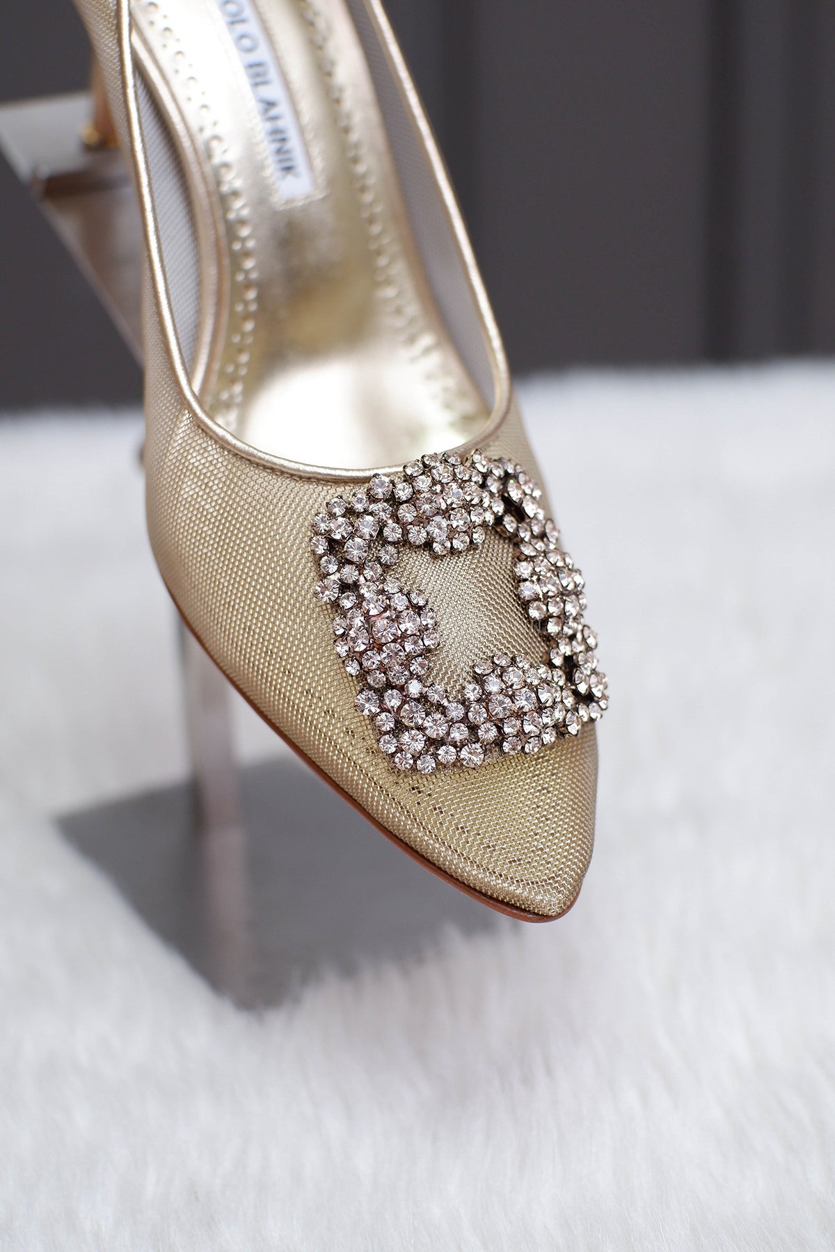 BRAND NEW MANOLO BLAHNIK HANGISI GOLD