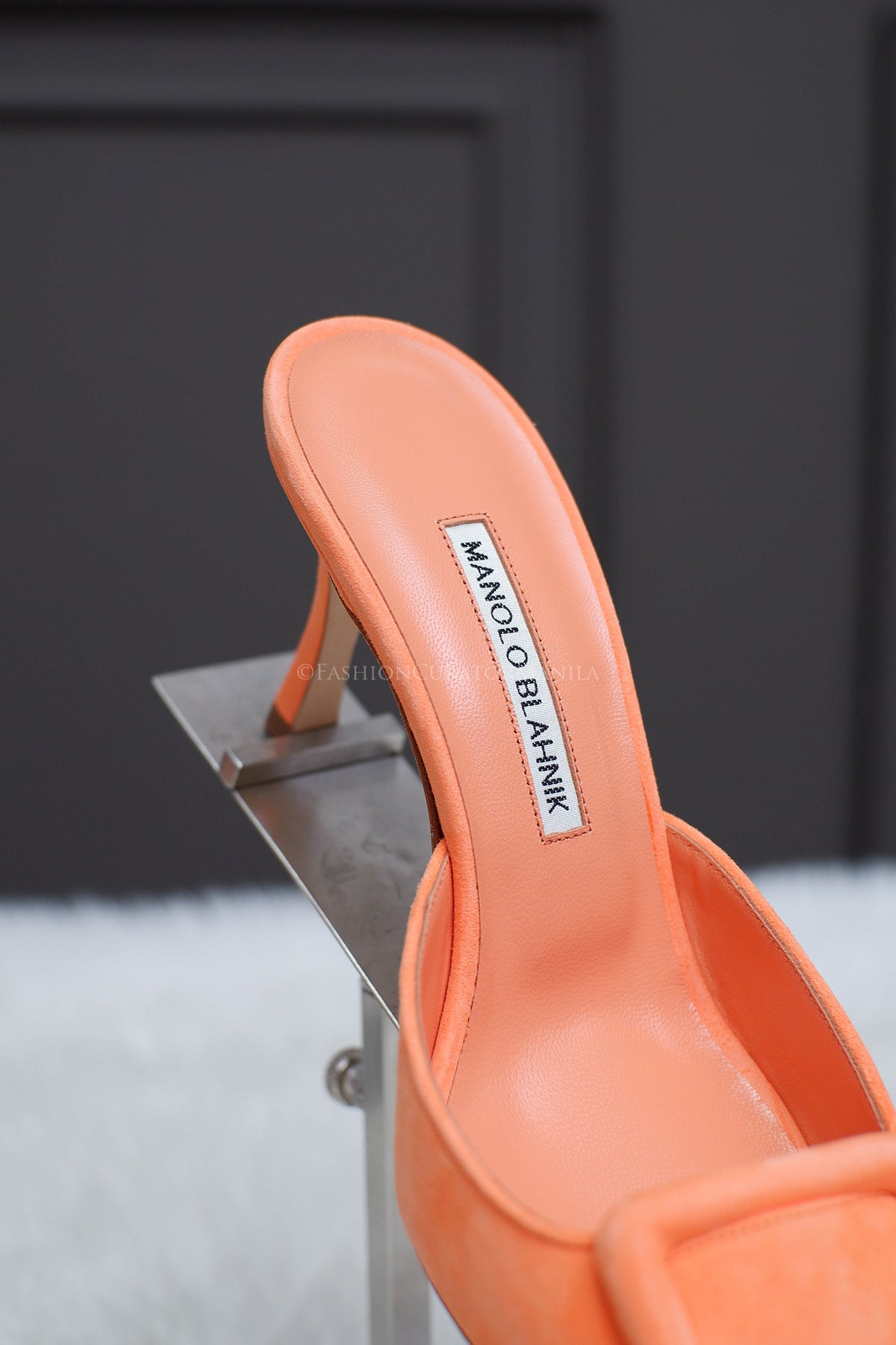 BRAND NEW MANOLO BLAHNIK MAYSALE ORANGE