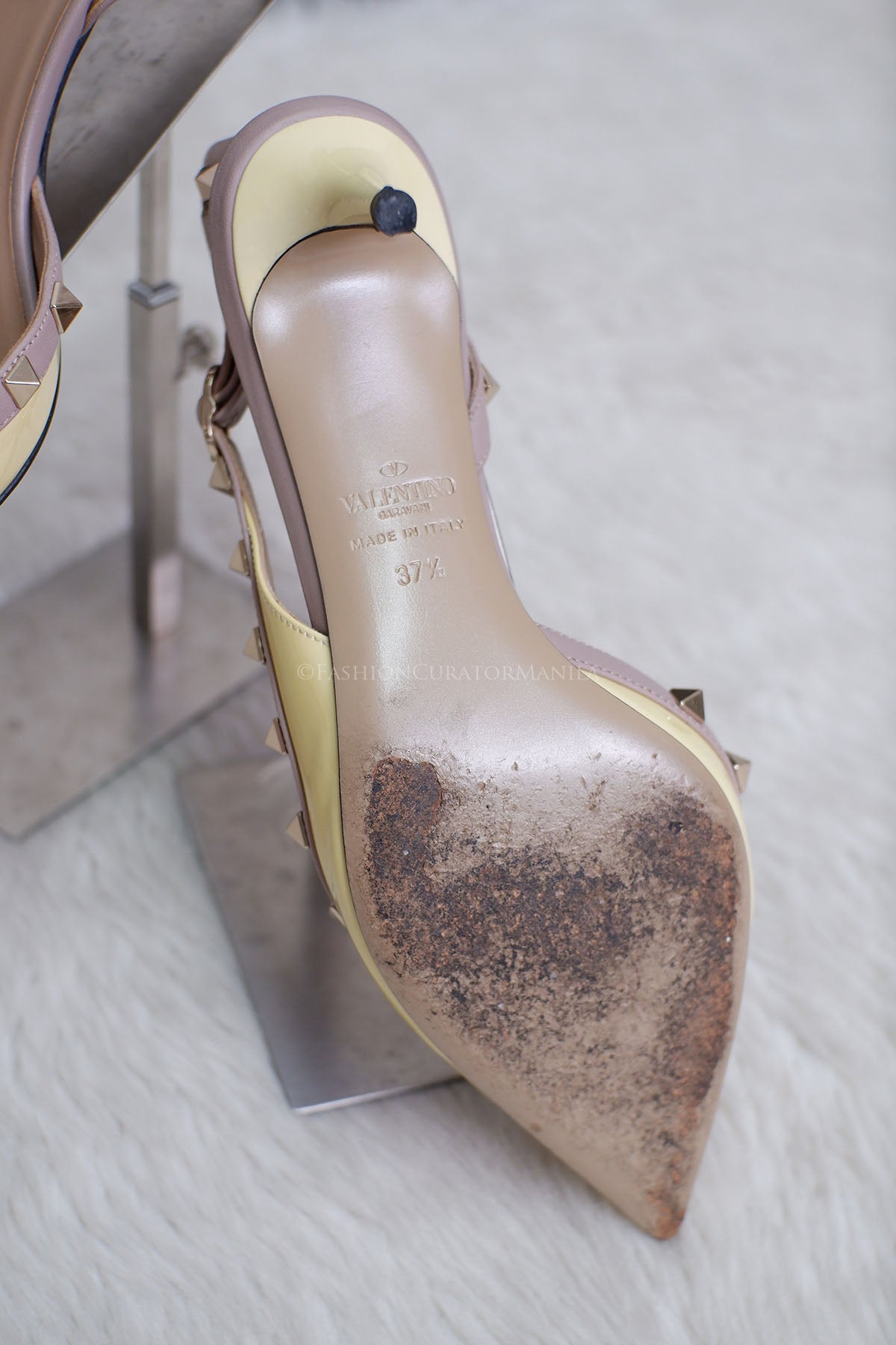 28 PRE-OWNED VALENTINO SLING BACK YELLOW PATENT