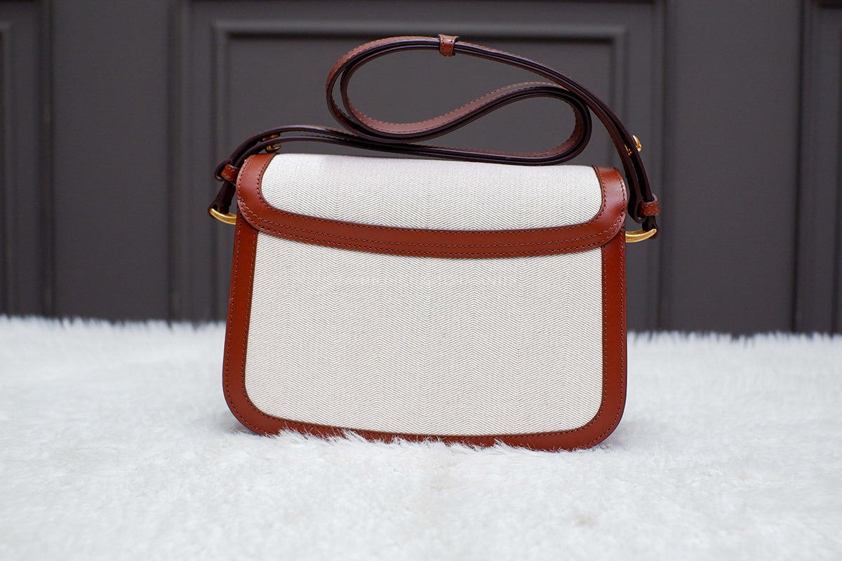 BRAND NEW AMI PARIS LIGHT TAUPE GRAINED LEATHER