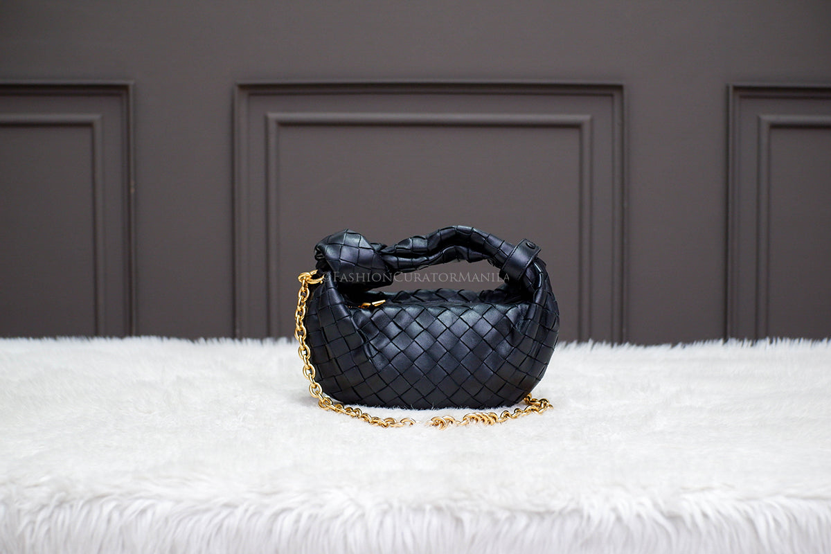 LIKE NEW BOTTEGA VENETA MINI JODIE BLACK