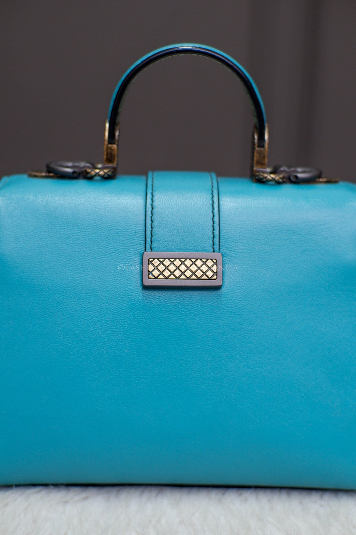 LIKE NEW BOTTEGA VENETA MINI LA PIAZZA GREEN