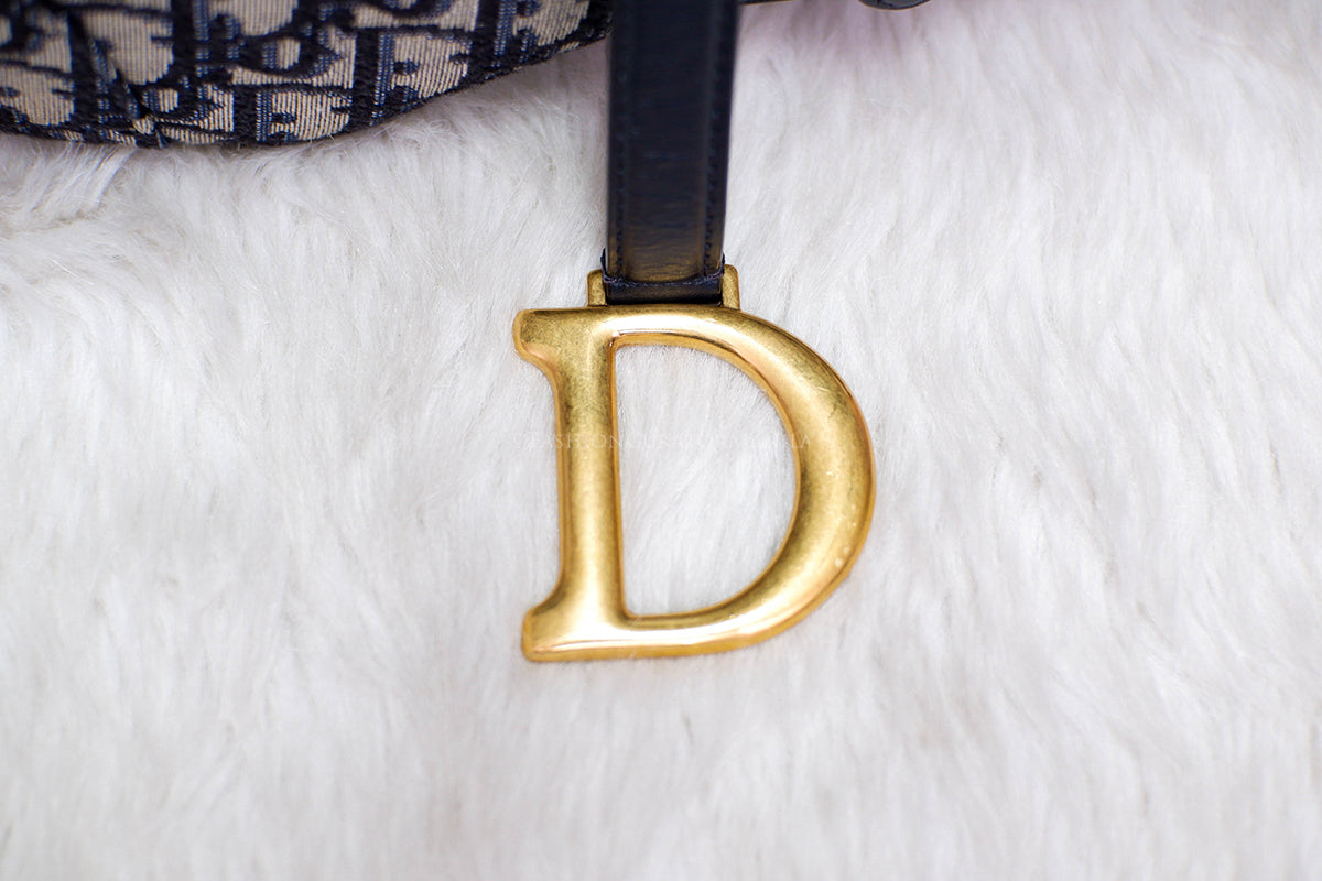 LIKE NEW CHRISTIAN DIOR MEDIUM OBLIQUE SADDLE