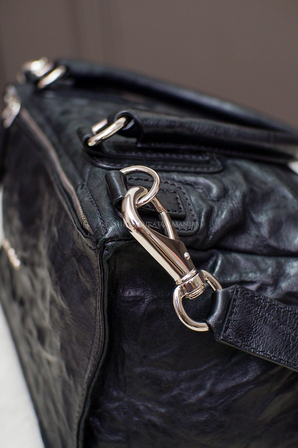 LIKE NEW GIVENCHY MEDIUM PANDORA BLACK TOP HANDLE SLING