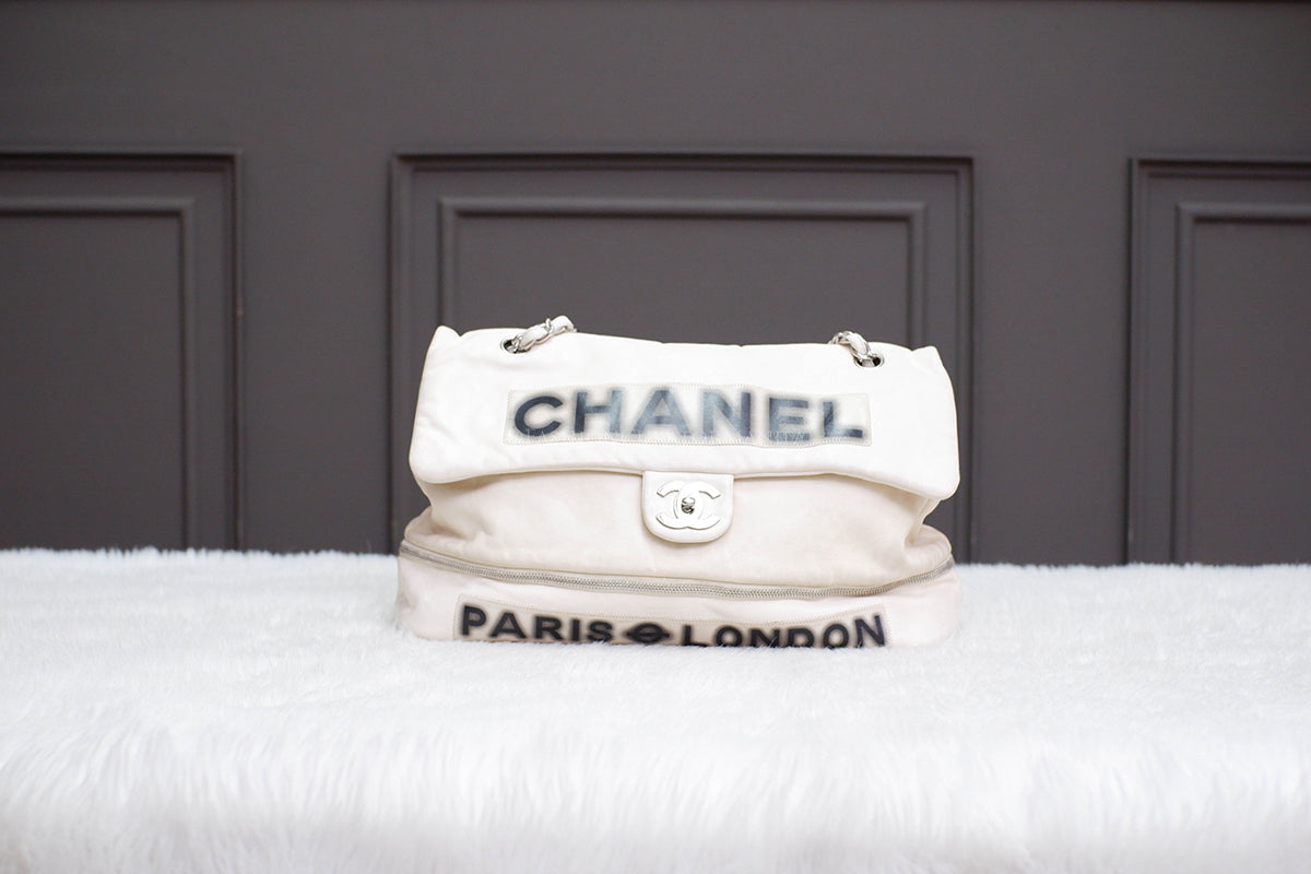 PRE-OWNED CHANEL EXPANDABLE LONDON BAG SERIES 12