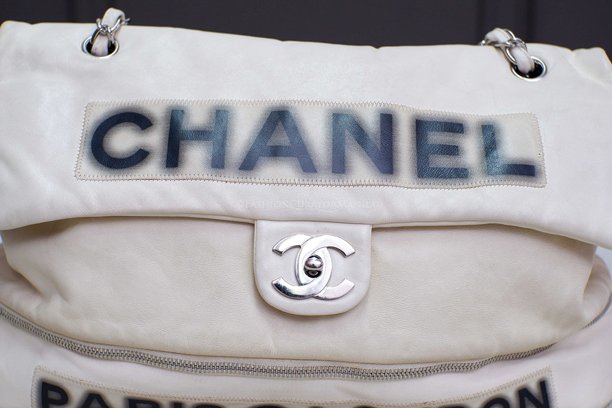 PRE-OWNED CHANEL EXPANDABLE LONDON BAG SERIES 12