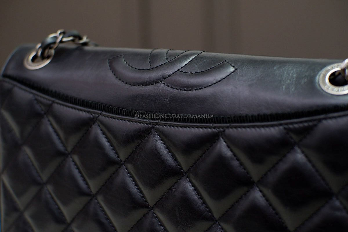 PRE-OWNED CHANEL SEASONAL FLAP BLACK SERIES 21