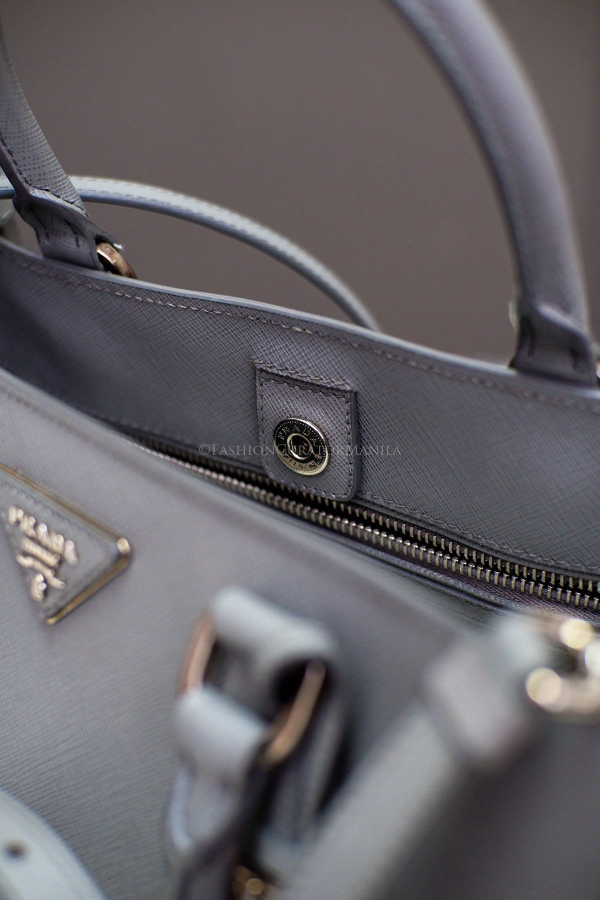 PRE-OWNED PRADA SAFFIANO LUX DOUBLE ZIP GRAY