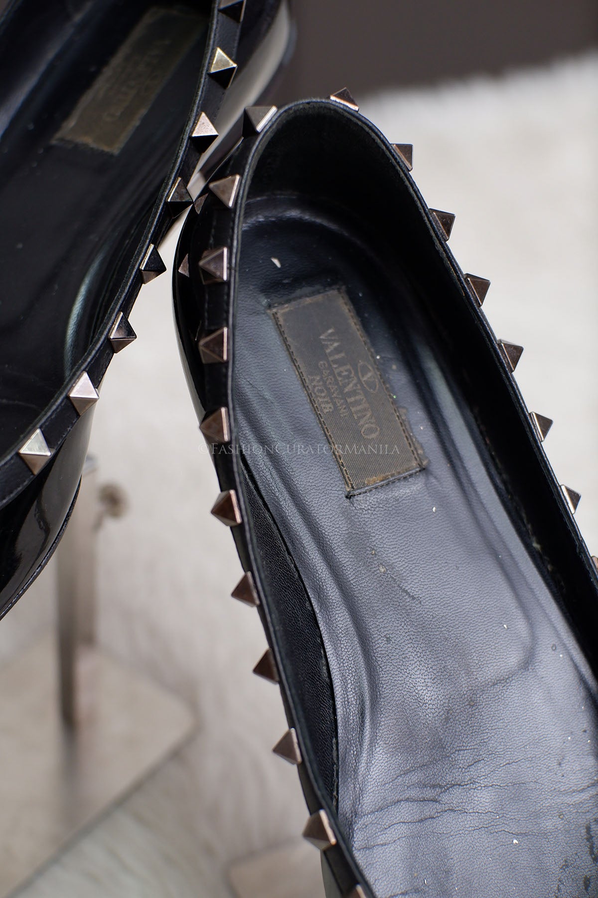 PRE-OWNED VALENTINO BALLERINA PATENT BLACK