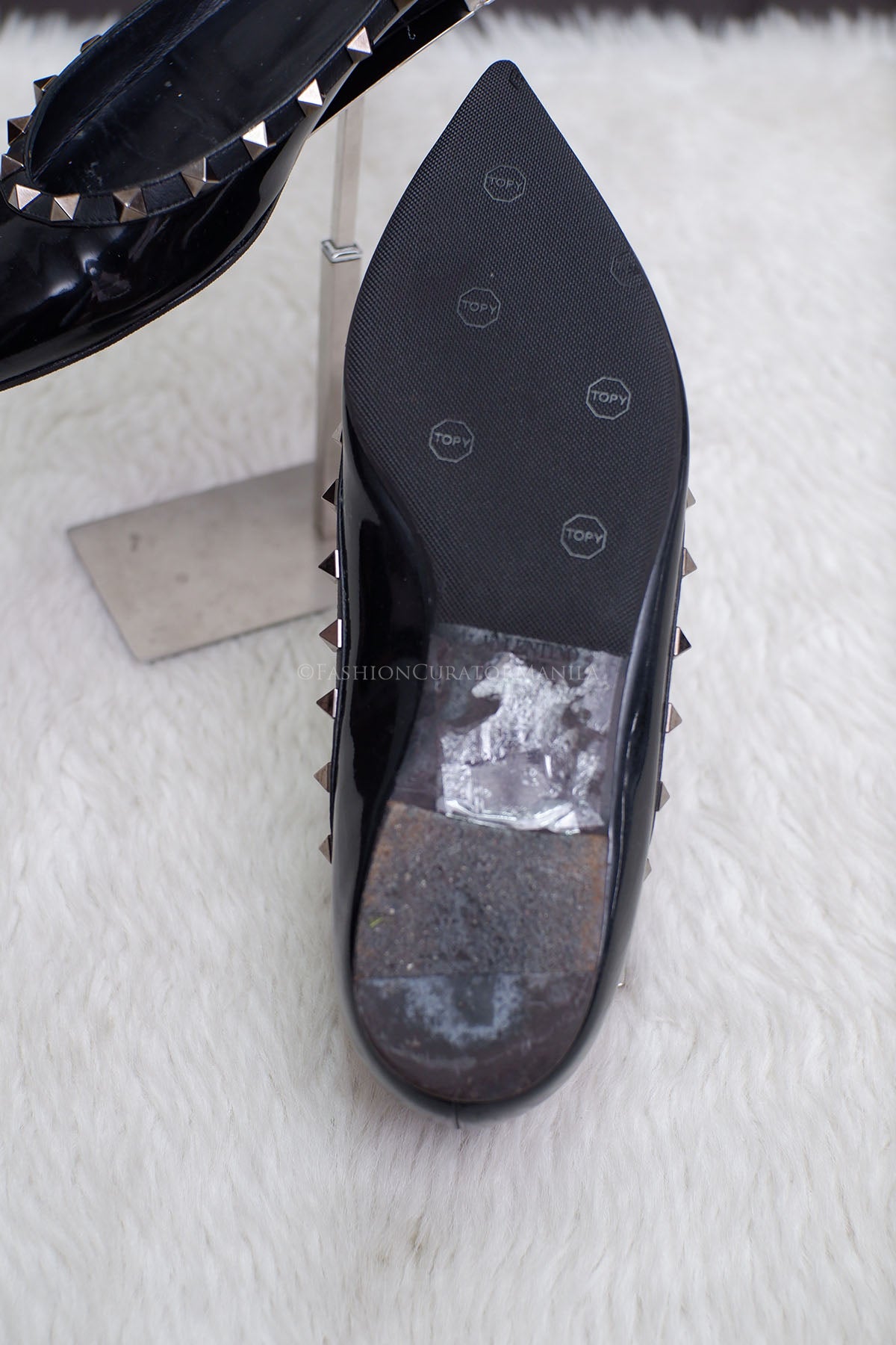 PRE-OWNED VALENTINO BALLERINA PATENT BLACK