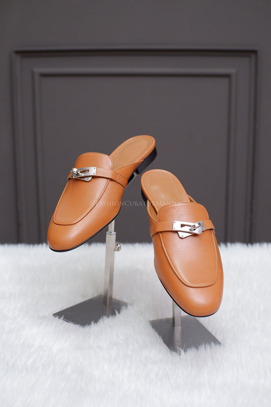 BRAND NEW HERMES OZ MULE TAN