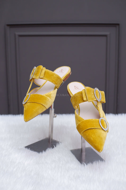 BRAND NEW RALPH & RUSSO BOW MULE FLAT MUSTARD