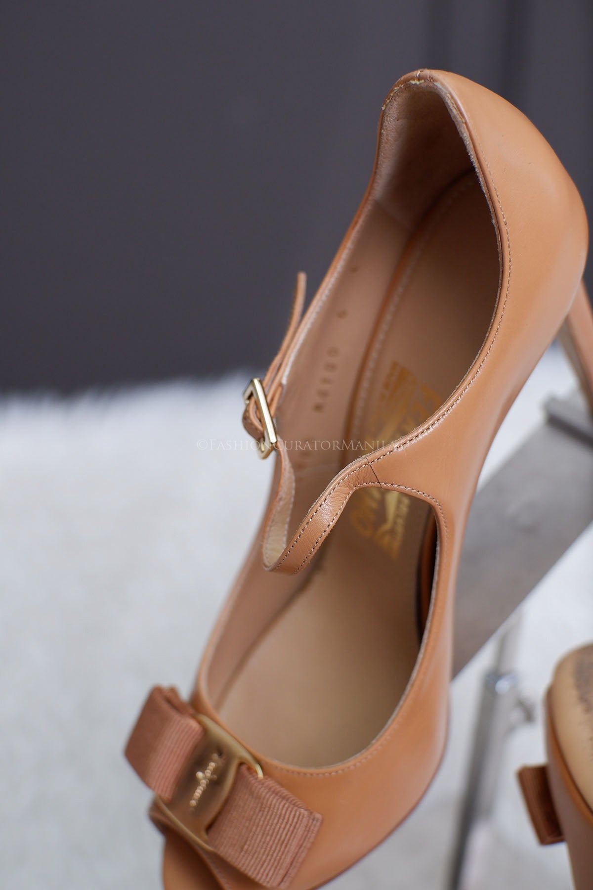 PRE-OWNED SALVATORE FERRAGAMO MOOD NUDE