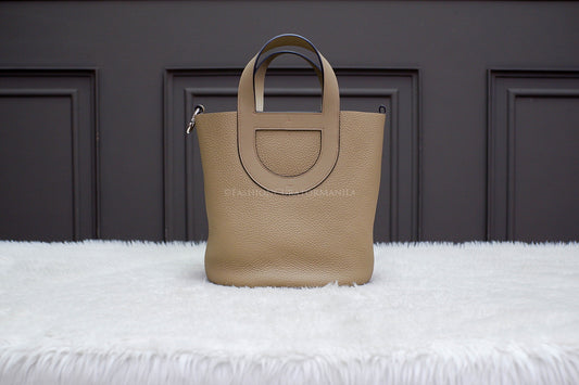 BRAND NEW HERMES IN THE LOOP ETOUPE STAMP B