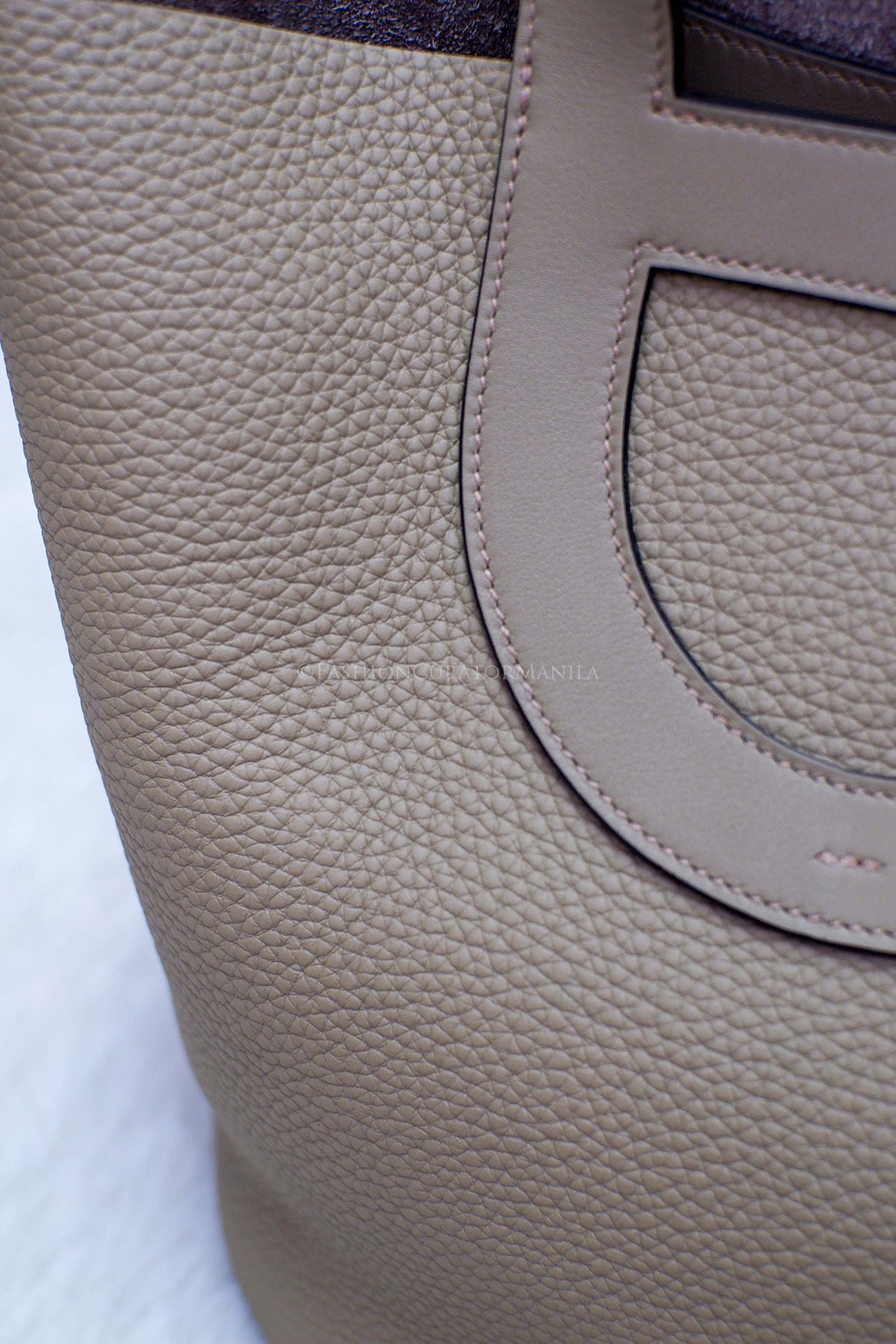 BRAND NEW HERMES IN THE LOOP ETOUPE STAMP B