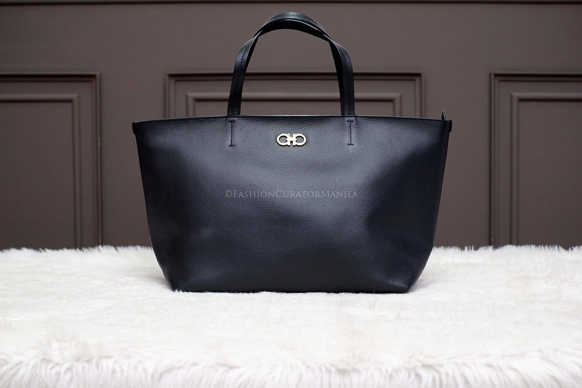 BRAND NEW SALVATORE FERRAGAMO MEDIUM TOTE BLACK