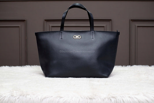 BRAND NEW SALVATORE FERRAGAMO MEDIUM TOTE BLACK