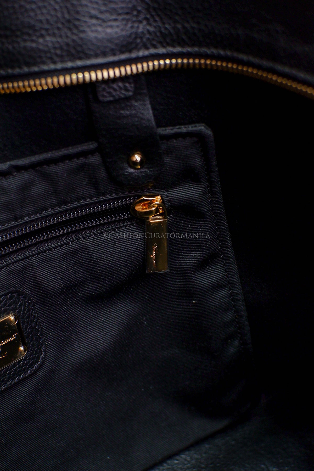 BRAND NEW SALVATORE FERRAGAMO MEDIUM TOTE BLACK