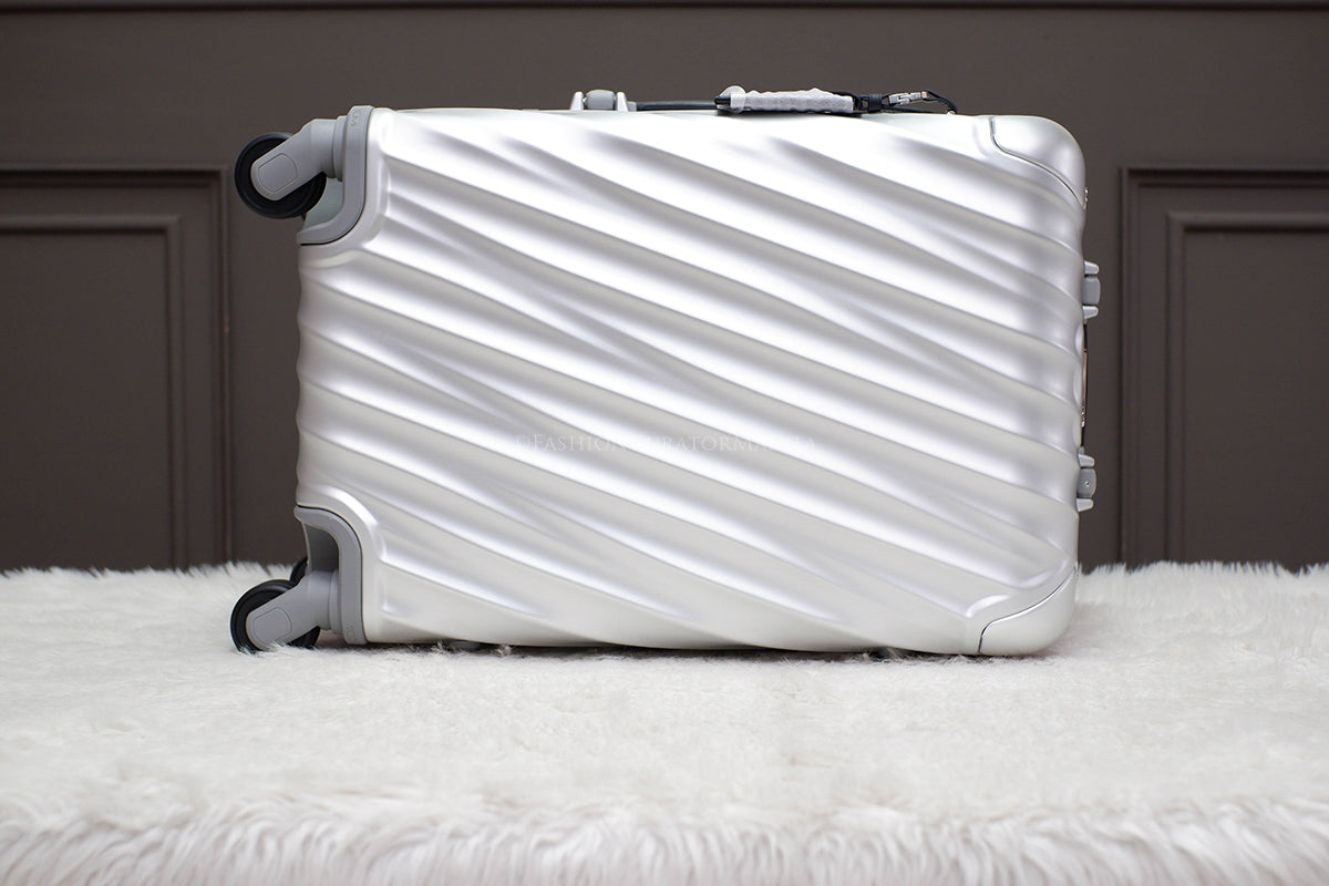 BRAND NEW TUMI 19 DEGREE LUGGAGE ALUMINUM