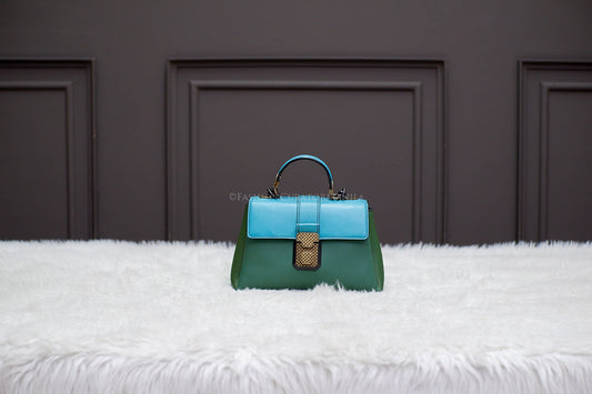 LIKE NEW BOTTEGA VENETA MINI LA PIAZZA GREEN