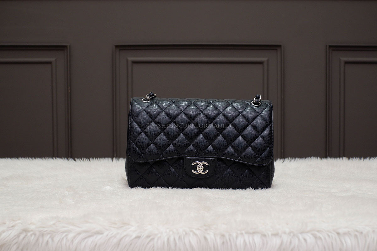 LIKE NEW CHANEL JUMBO DOUBLE FLAP BLACK SHW SERIES 30