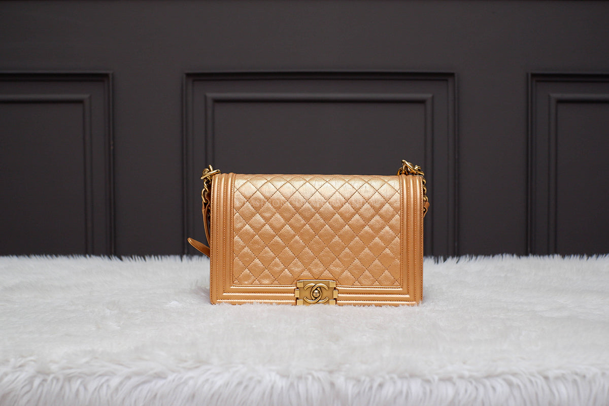 LIKE NEW CHANEL NEW MEDIUM LEBOY GOLD SERIES 20
