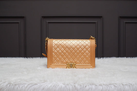 LIKE NEW CHANEL NEW MEDIUM LEBOY GOLD SERIES 20
