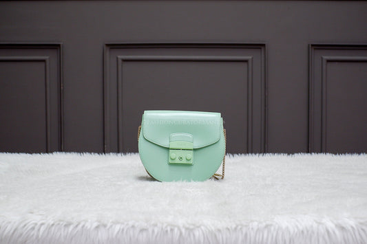 LIKE NEW FURLA METROPOLIS ROUND CROSSBODY GREEN