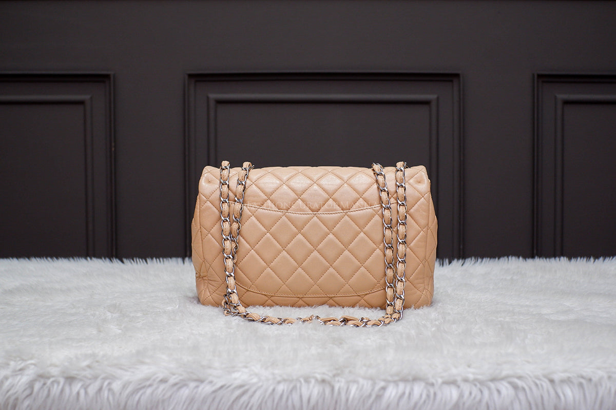 PRE-OWNED CHANEL JUMBO SINGLE FLAP BEIGE SERIES 12