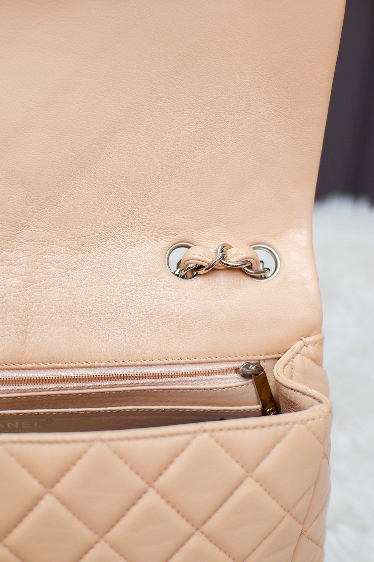 PRE-OWNED CHANEL JUMBO SINGLE FLAP BEIGE SERIES 12