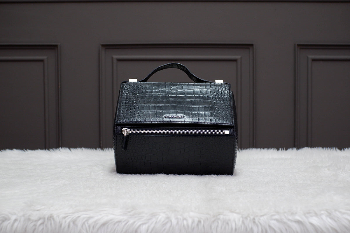 PRE-OWNED GIVENCHY MEDIUM PANDORA BOX BLACK