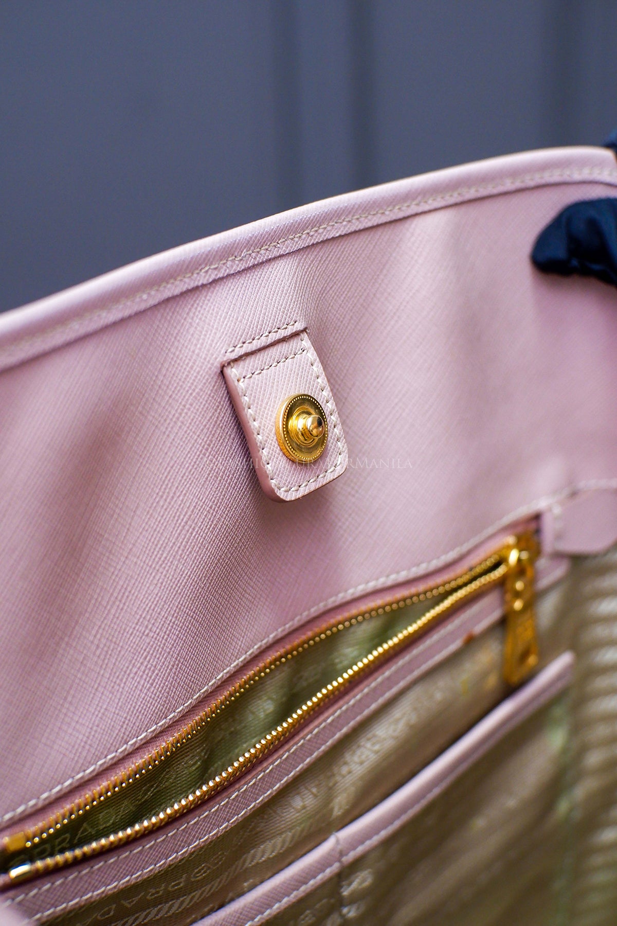 UNUSED PRADA SAFFIANO LUX LIGHT PINK